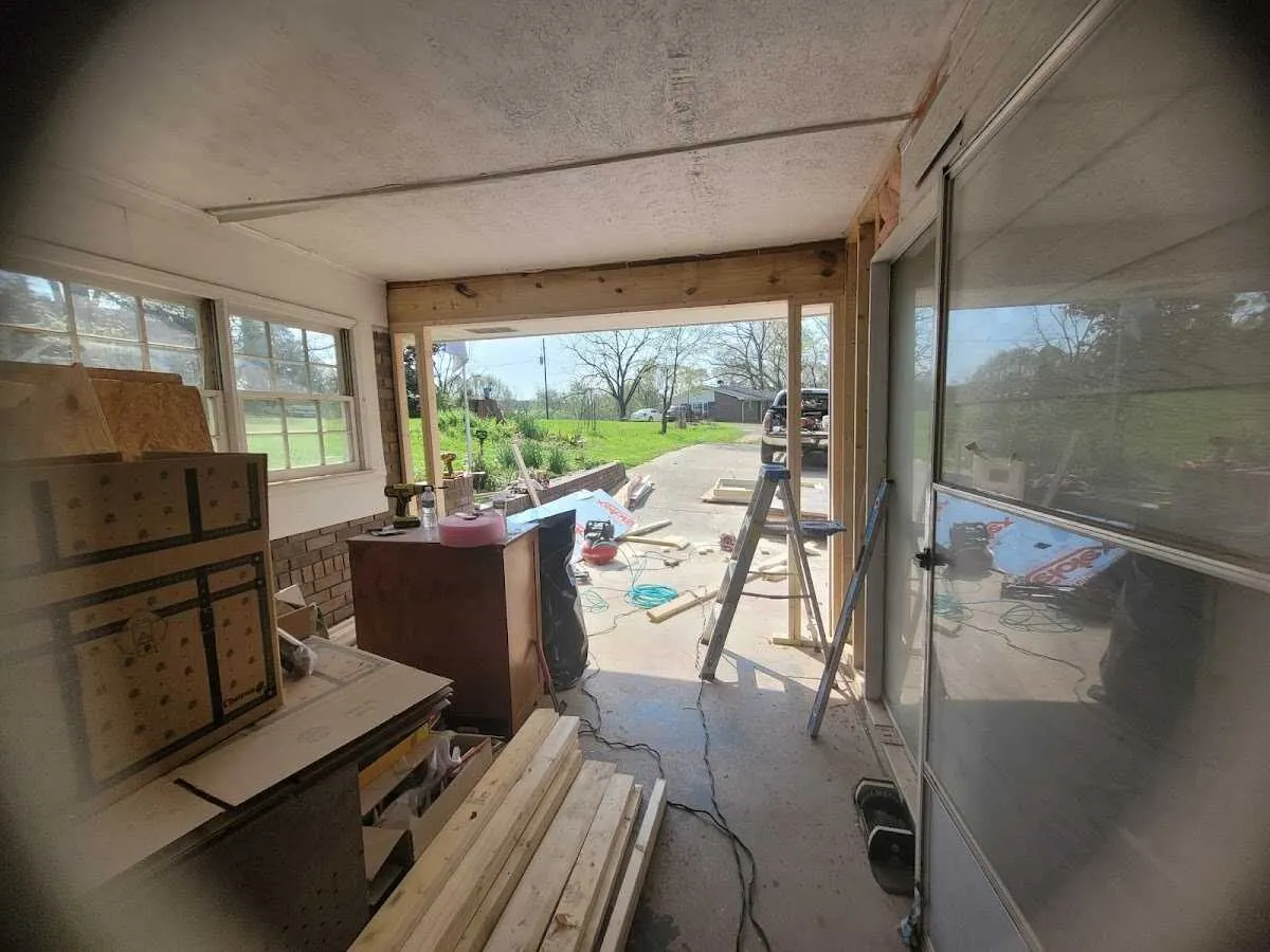 Air movers and dehumidifier for Water Mitigation Services in Sea Cliff